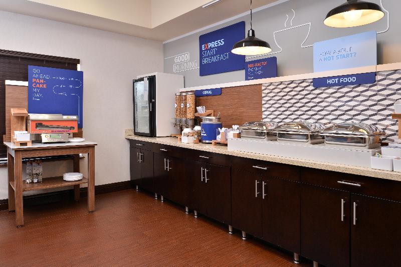 Holiday Inn Express Montgomery East I-85 By Ihg Zewnętrze zdjęcie